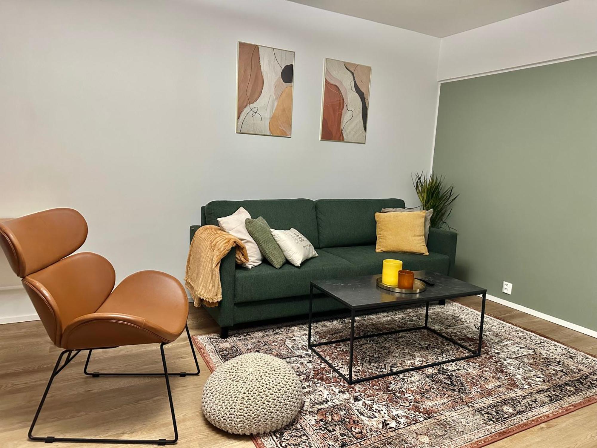רובניימי Aurora City View Suite מראה חיצוני תמונה