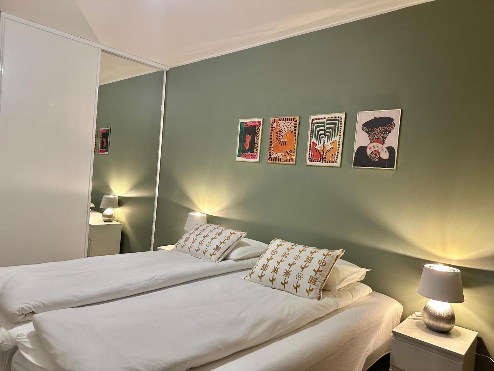 רובניימי Aurora City View Suite מראה חיצוני תמונה