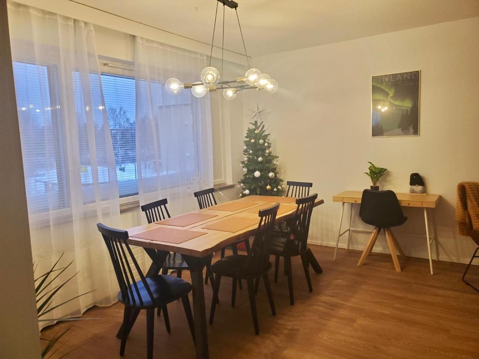 רובניימי Aurora City View Suite מראה חיצוני תמונה